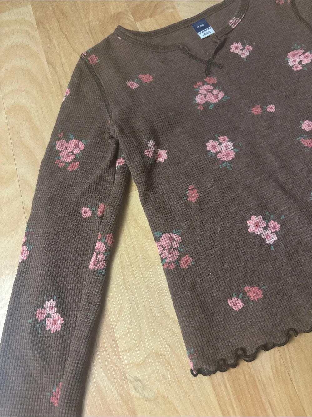 Old Navy Brown Long-Sleeve Floral Thermal Top with Pink Flowers